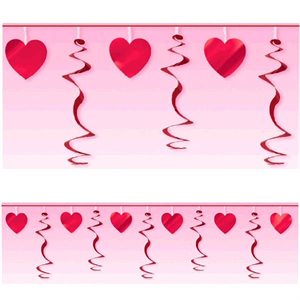 Valentine’s Day heart & swirl garland