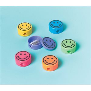12 taille-crayons sourires